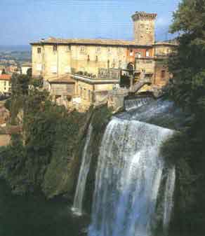 Il Castello e la cascata grande